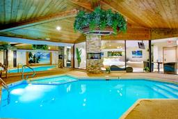Sybaris Pool Suites Frankfort