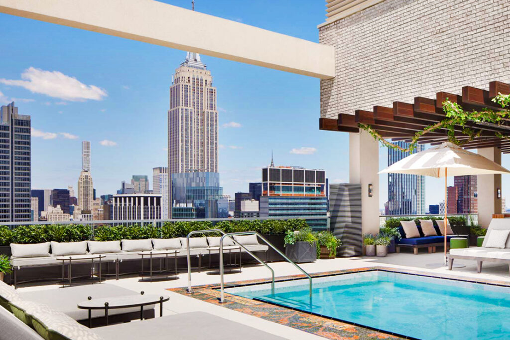 The 8 Best Rooftop Pools in NYC - ResortPass | Blog