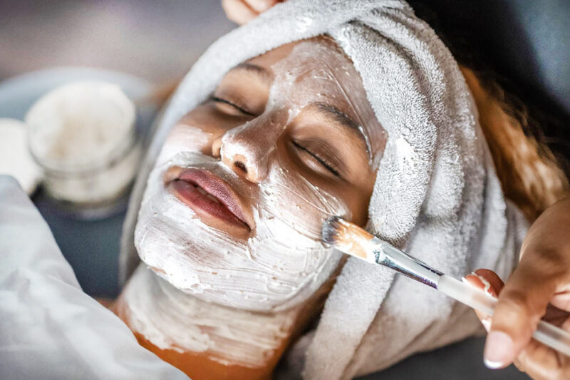 collagen-facial-the-whitney