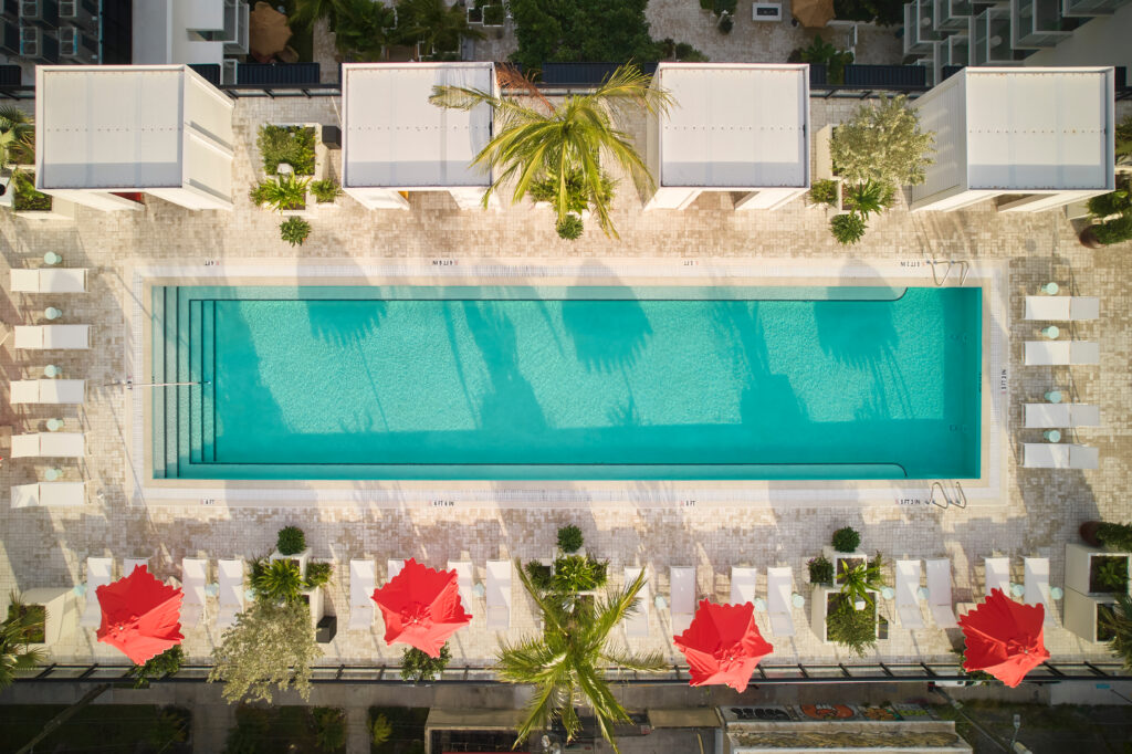 arlo.rooftop-pool
