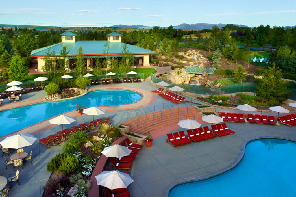 pool-mountains-omni-hotel