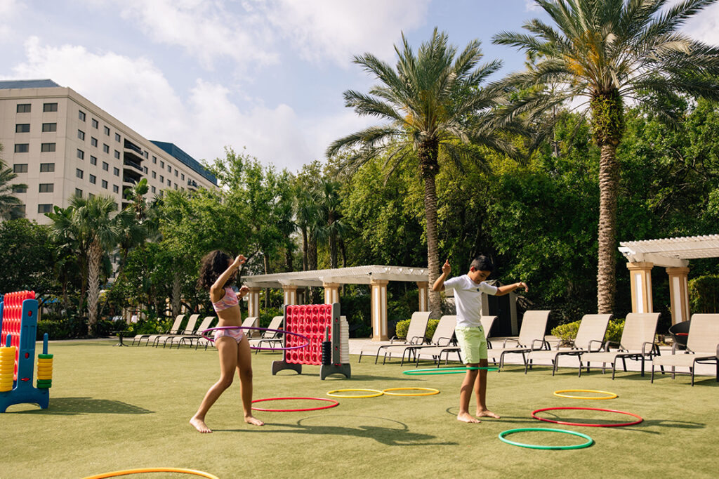renaissance-orlando-kids-playing
