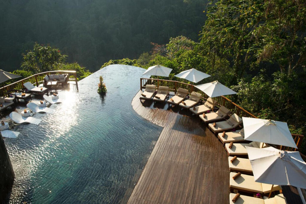 hanging-gardens-of-bali-pool