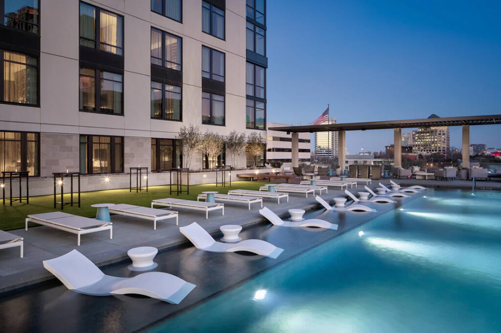 best-pools-dallas-marriot