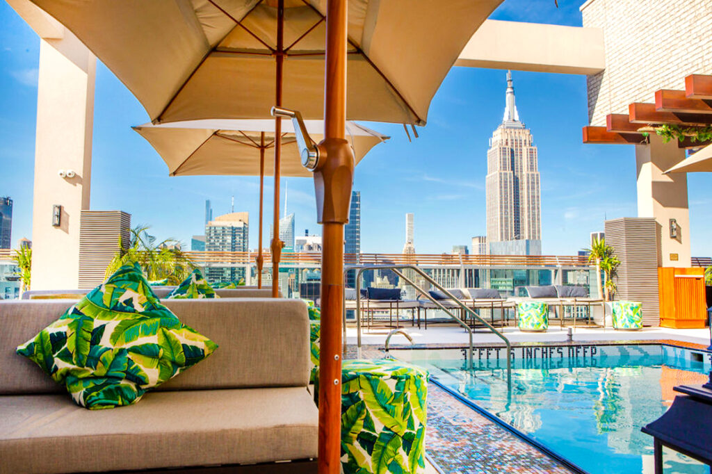 sn-rooftop-pool-empire-state-view