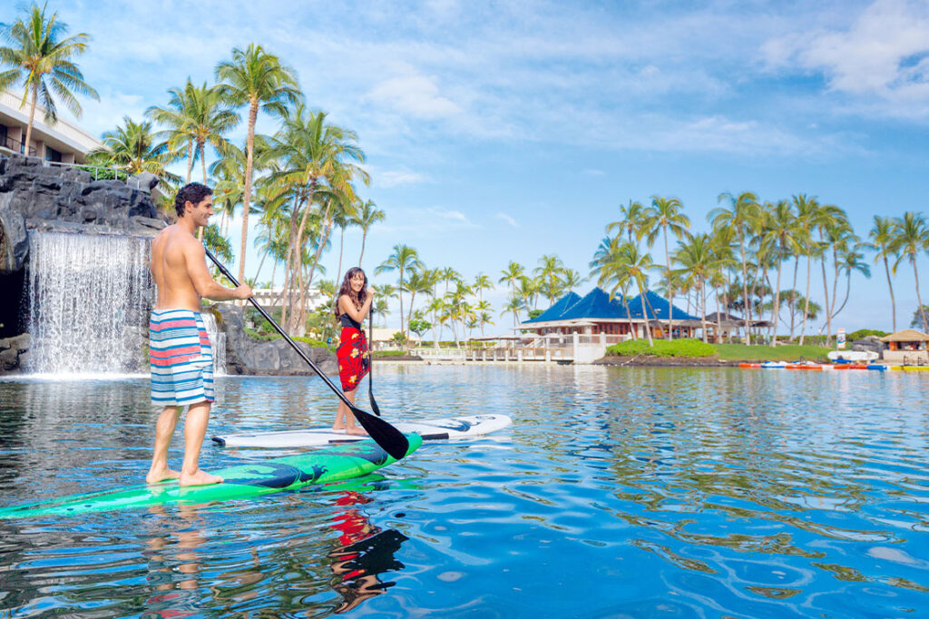 hilton-waikoloa-salt-water-lagoon-paddle-board