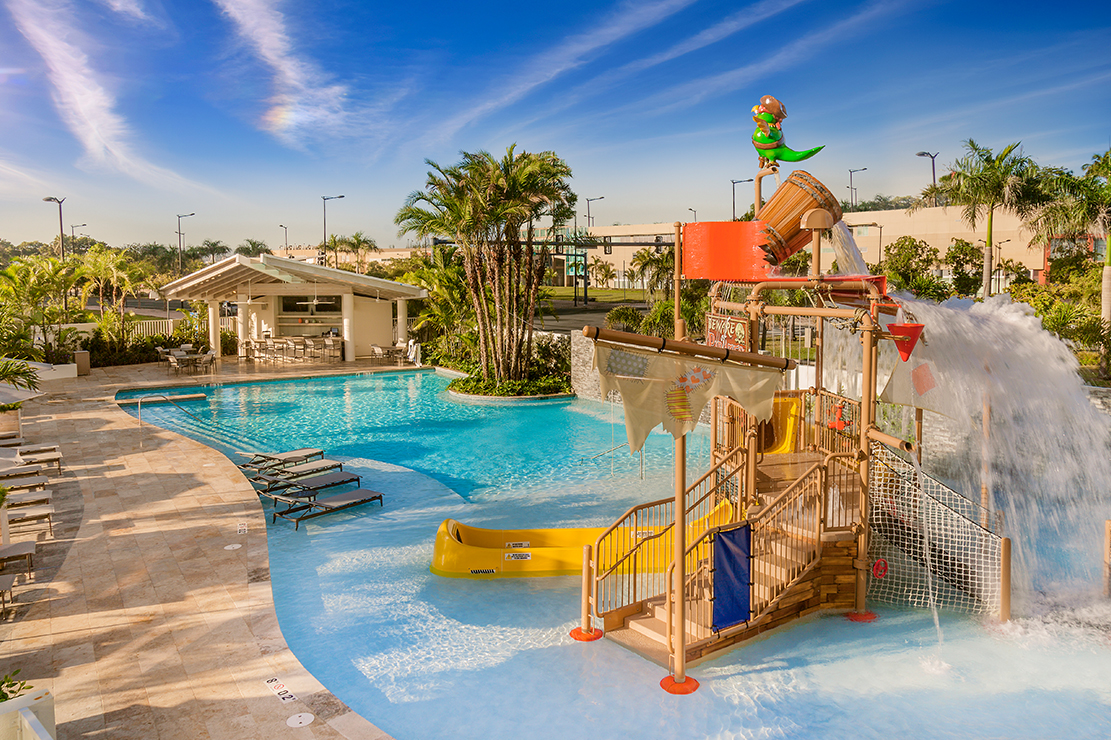 hyatt-place-san-juan-pool