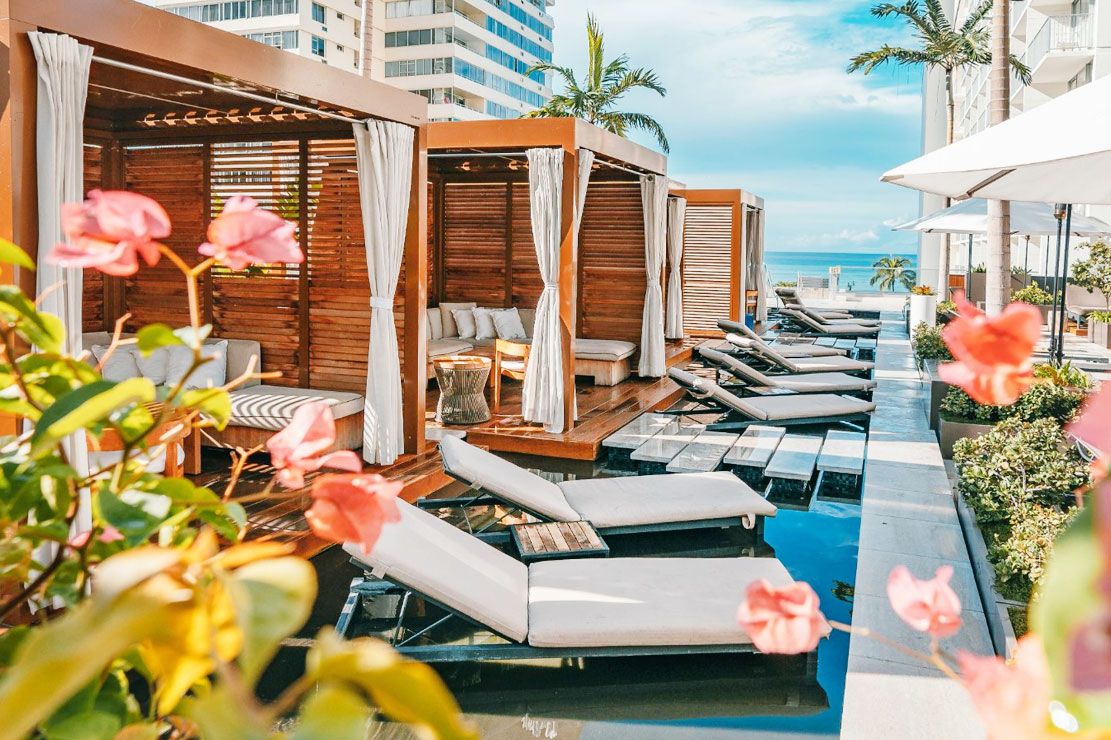 doubletree-waikiki-pool