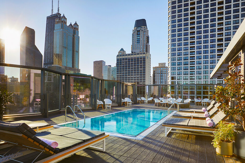 Best 6 Pools in Chicago - ResortPass | Blog