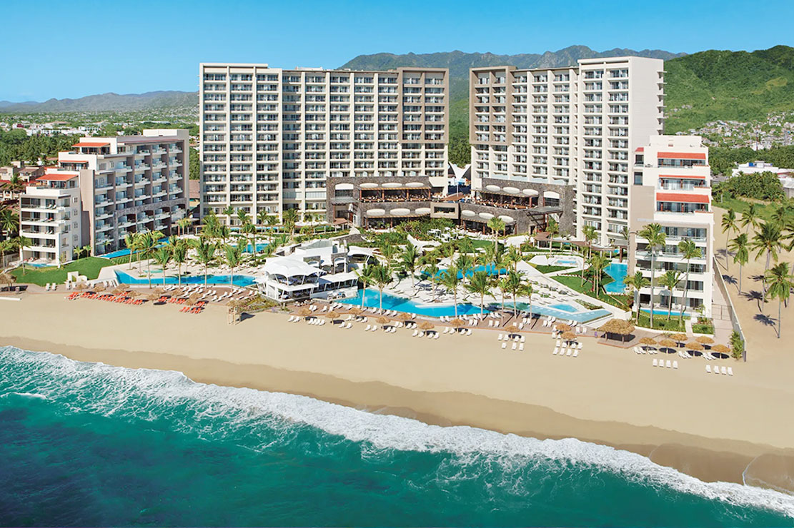 dreams-vallarta-pool-and-beach-aereal-view
