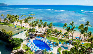 best-pools-in-honolulu