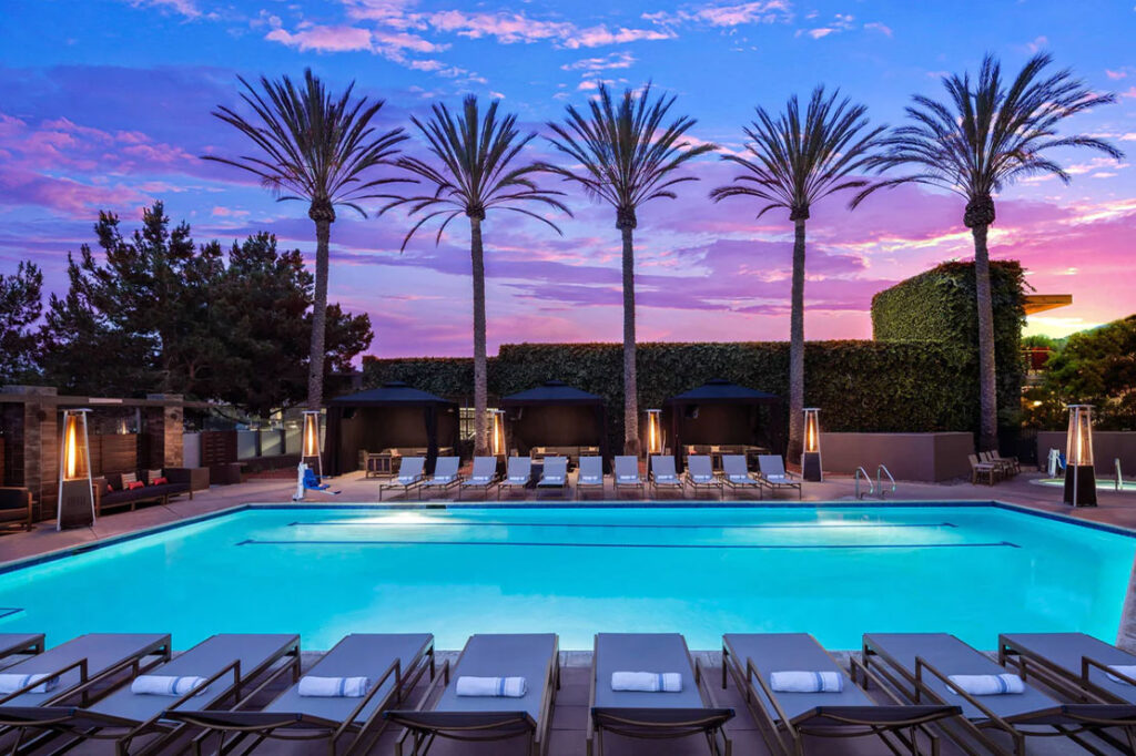 san-diego-marriott-del-mar-pool-sunset