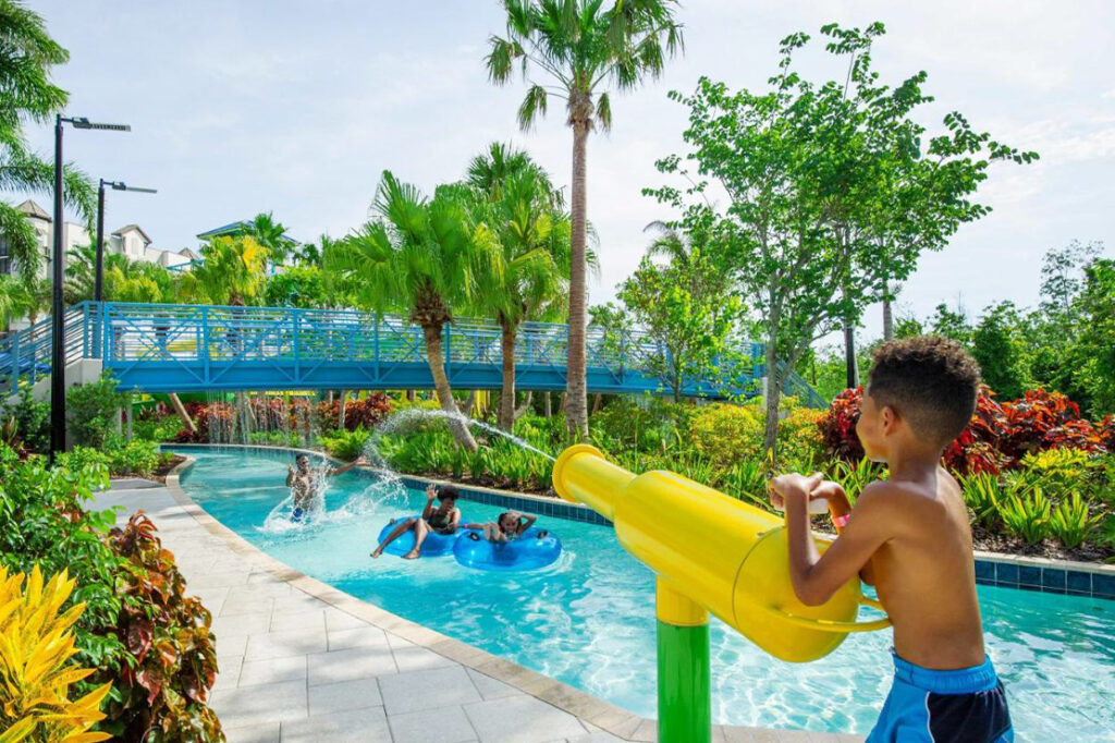 the-grove-lazy-river