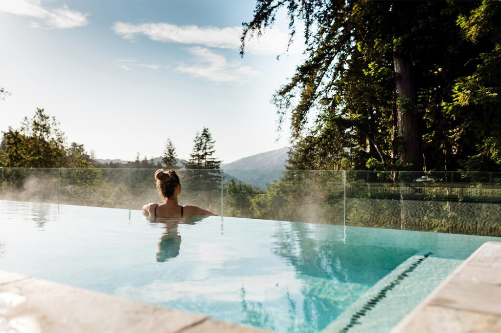alila-ventana-infinity-pool-with-woman