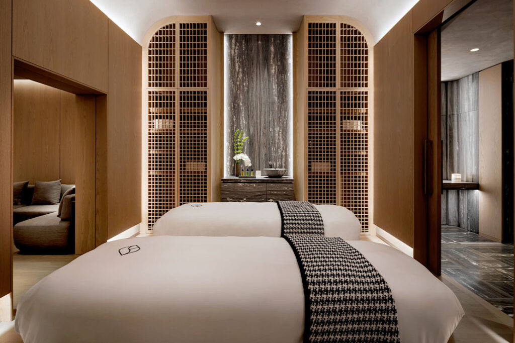 fairmont-century-spa-massage-table