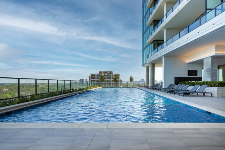 The 10 Best Rooftop Pools in Houston TX | ResortPass