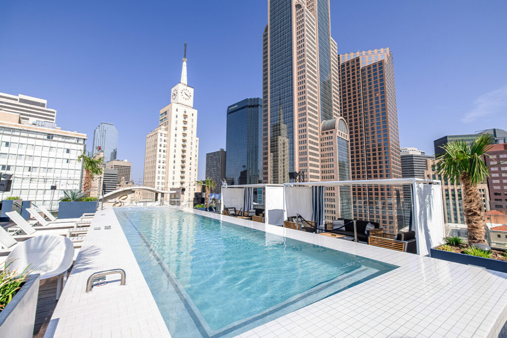 the-statler-rooftop-pool