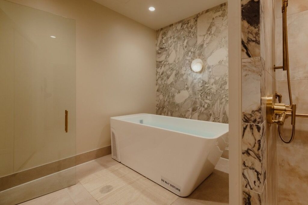 Cold plunge tub in a private suite at Do Not Disturb Spa in Atlanta